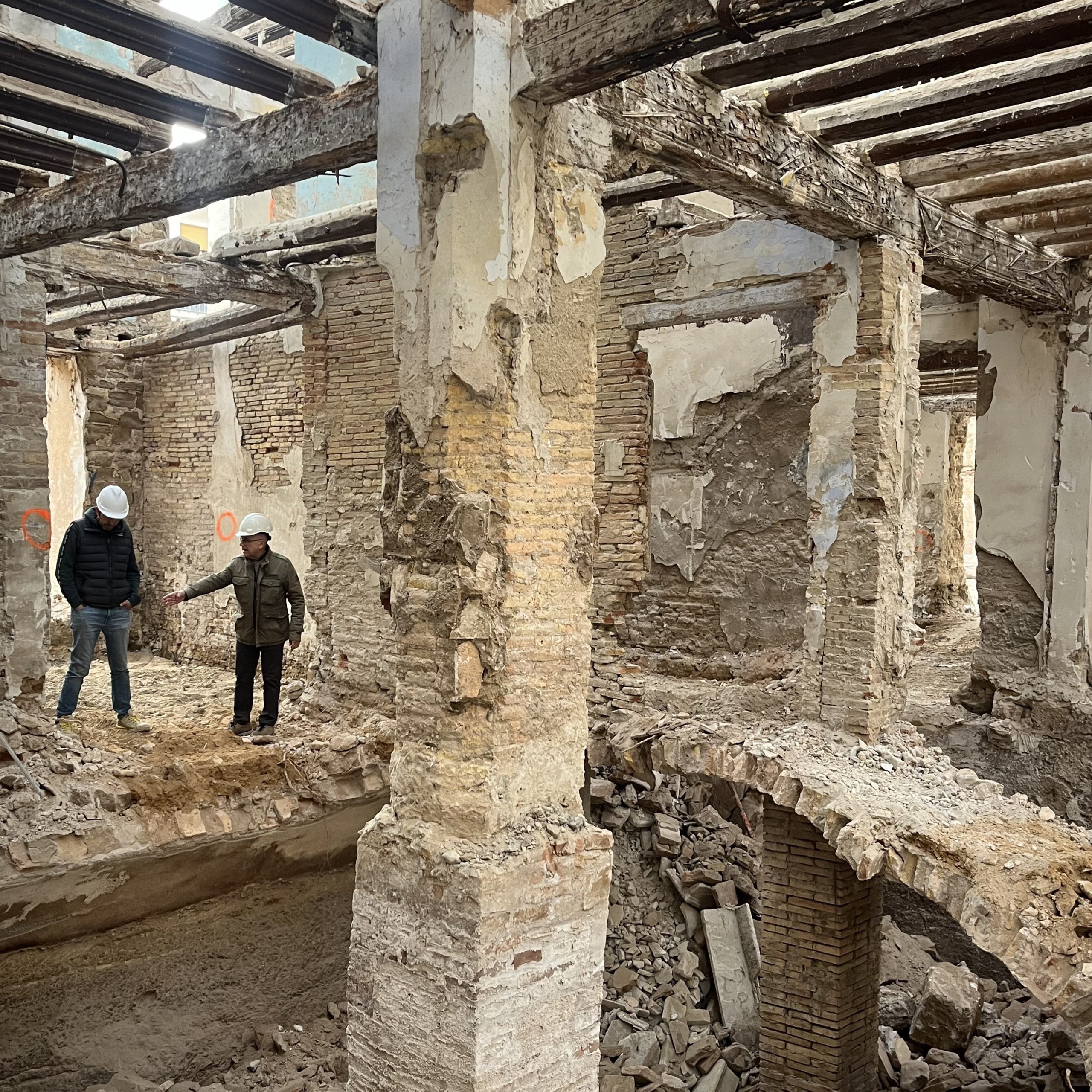 Rehabilitación de edificio adaptado para vivienda de personas dependientes